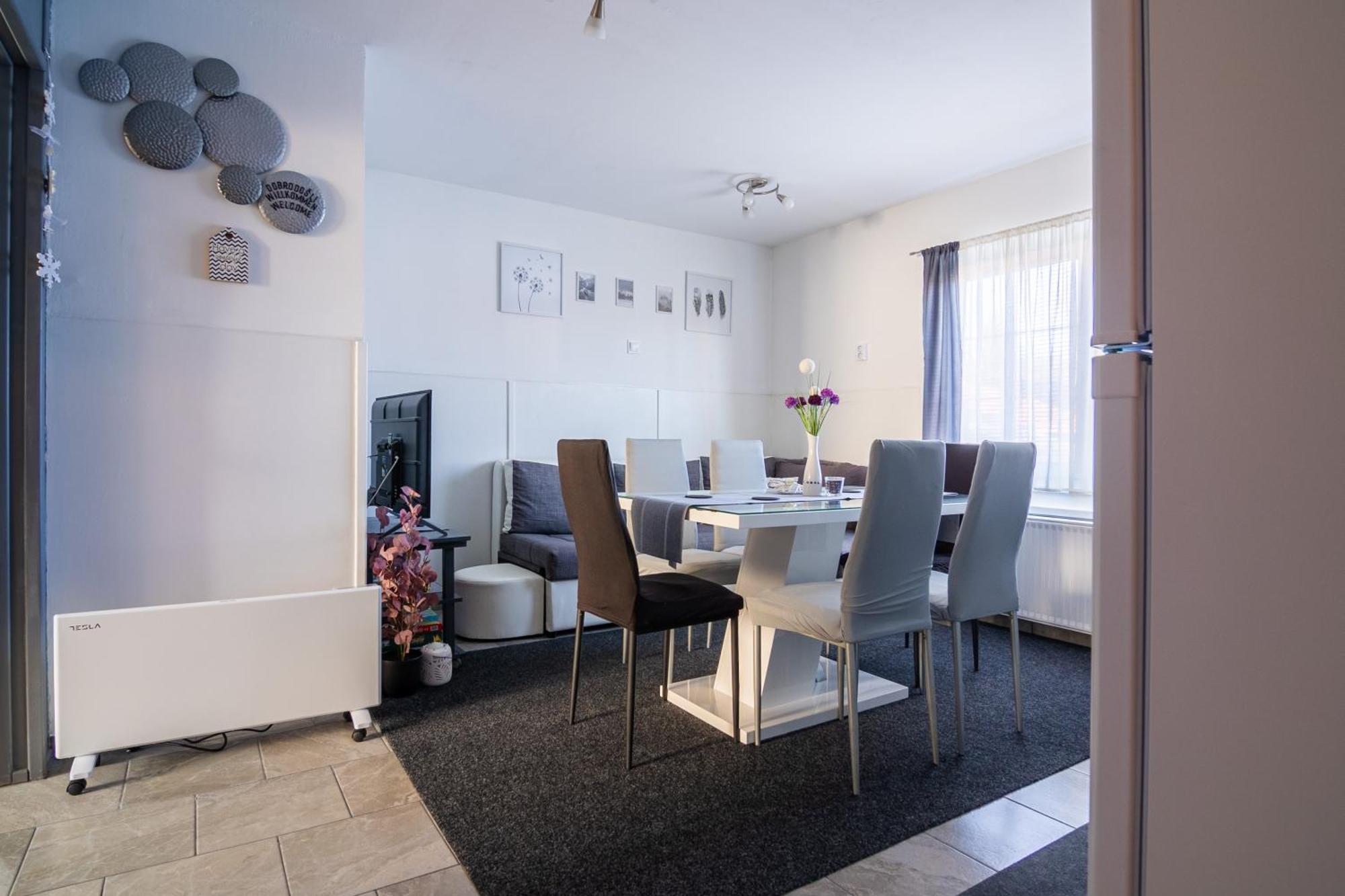 Apartma Ella Lovrenc na Pohorju Bagian luar foto