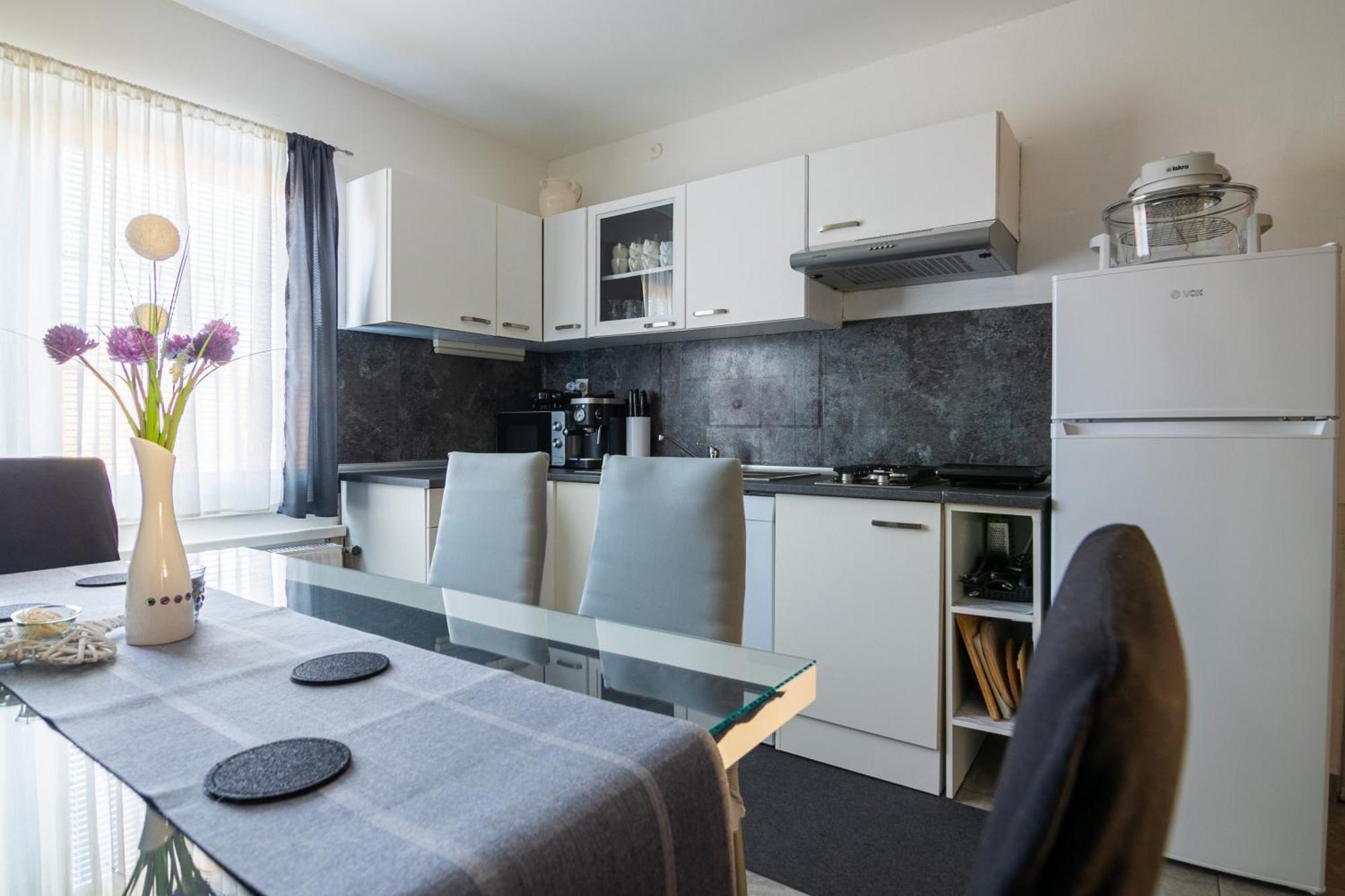 Apartma Ella Lovrenc na Pohorju Bagian luar foto